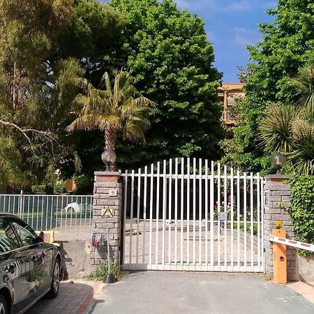 Bordighera Centro Molto Tranquillo Екстериор снимка